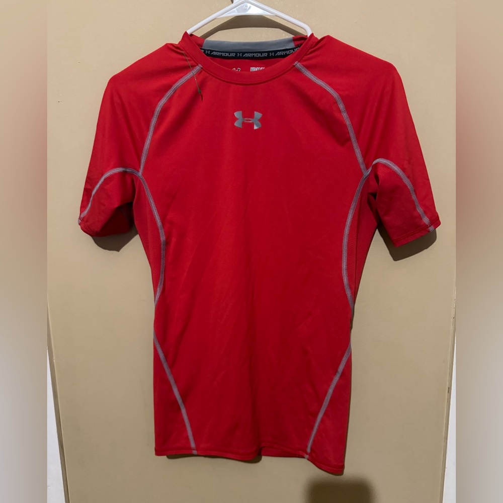 Under Armour Men's Red Performance Rash Guard - Picture 2 of 7